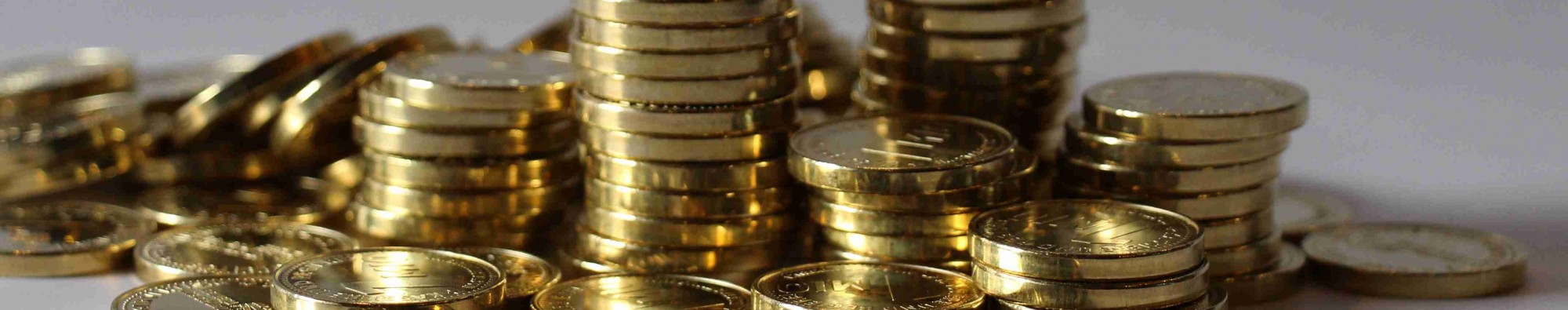 gestapelte Goldm&uuml;nzen